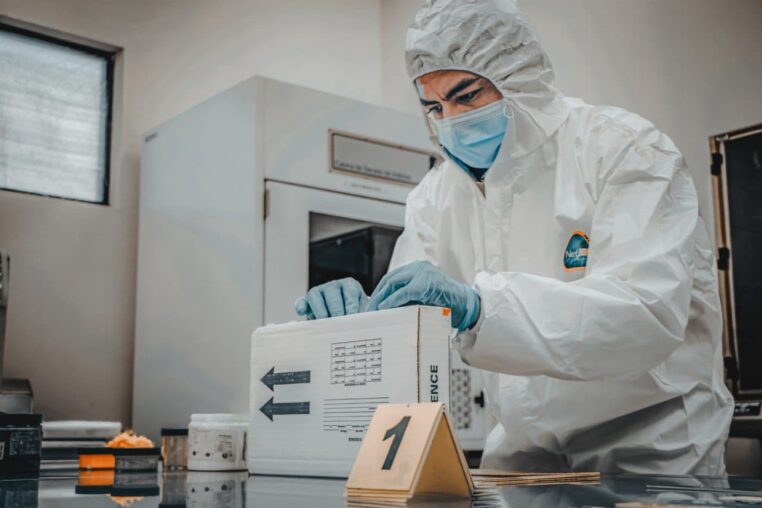 Consolida FGE investigaciones científicas con más de 6 mil dictámenes en un mes