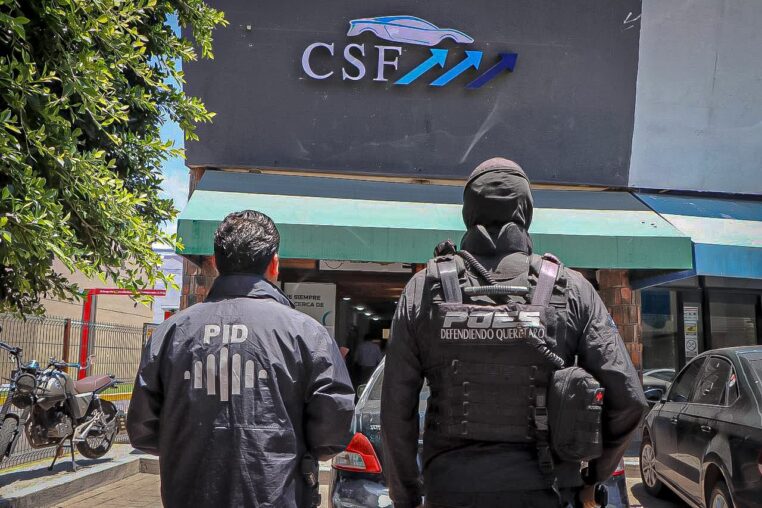 Realiza FGE 9 cateos en financieras automotrices