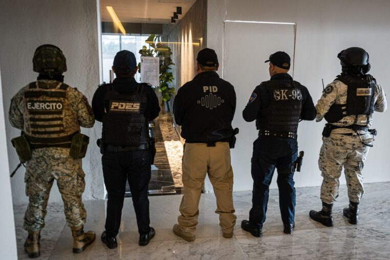 Sinergia realiza cateos en Querétaro por presunto fraude cometido por financiera instalada en el edificio High Park