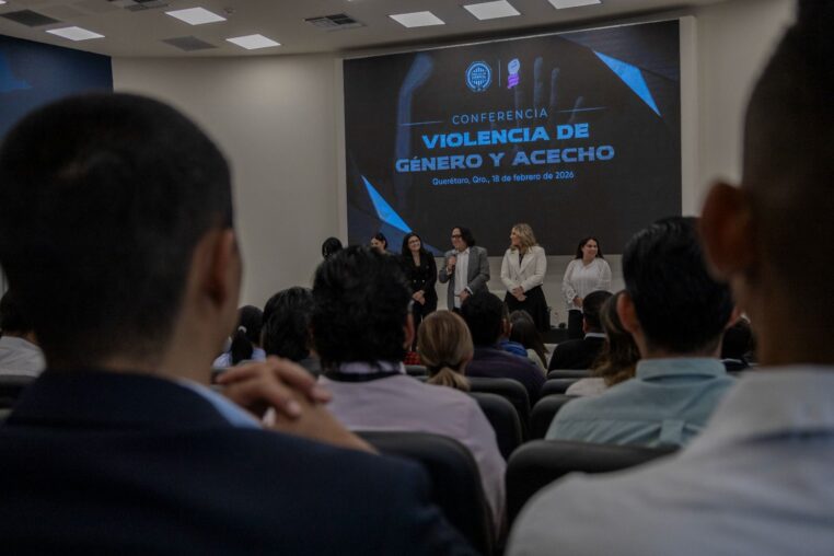 Fiscalía de Querétaro recibe conferencia sobre violencia de género y acecho